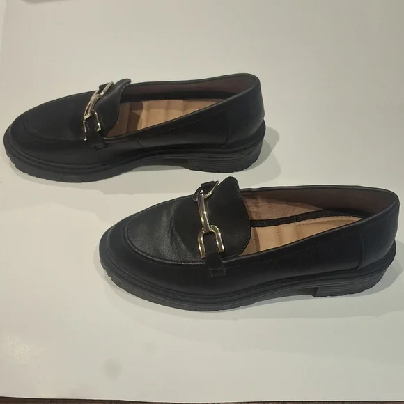 Rachel Zoe Black Faux Leather Lug Soled Loafers with Gold Accent Size 8 - Picture 3 of 10